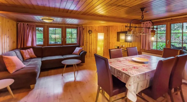 Charming Little Chalet for 6 People & Free Ski Lockers, Забронировать Шале Гриндельвальд Jungfrau