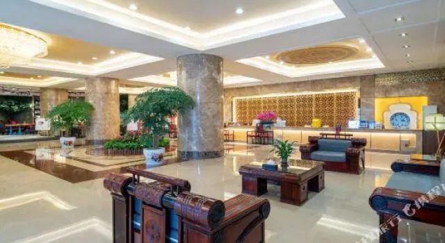 Zhejiang Hotel, Забронировать Отель Отели Хуаси с парковкой, Парковка
