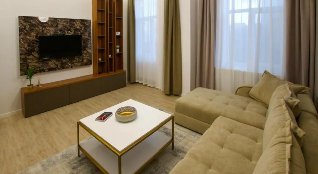 Mianelly Center 3, Rezervovat Hotel Hotely v Constanta s parkováním, poblíž Ovidiu Square, Parkování