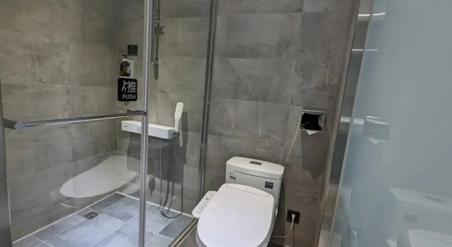 Трёхместный номер Standard N Hotel