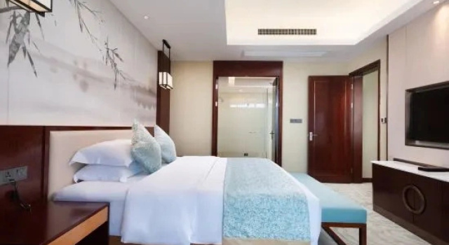 Двухместный люкс Deluxe Howard Johnson Tianmu Lake Plaza Liyang