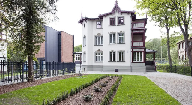 Sopockie Apartamenty - Sopocki B, Varaa Huoneisto Hotellit Pommeri pysäköinnillä, Pysäköinti
