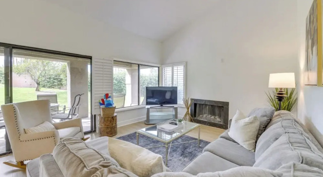 Апартаменты Quiet Palm Desert Condo: Workspace & Pool Access!
