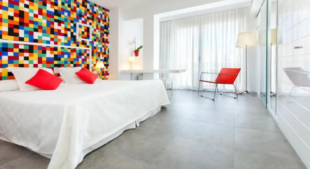 Номер Premium Hotel Rhys Denia