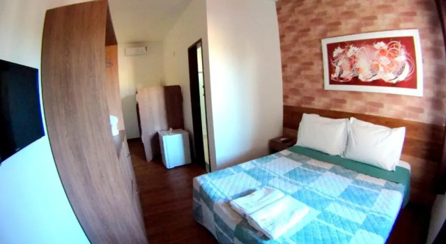 Четырёхместный номер Standard Hotel Pousada Villas do Atlantico 2 min a pe da praia do Buraco da Velha