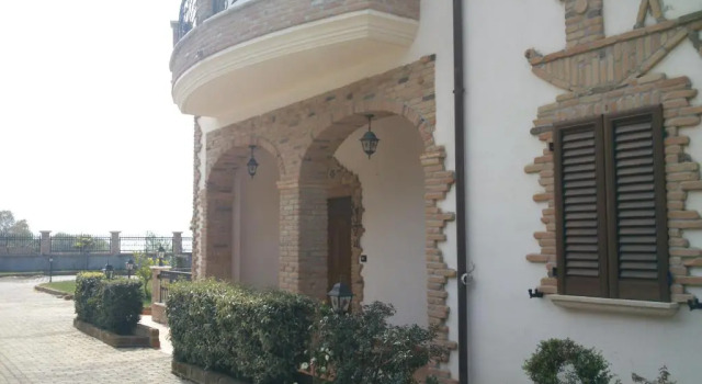 Appartamento in villa stile rustico