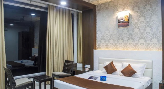OYO 2146 Hotel Tilak
