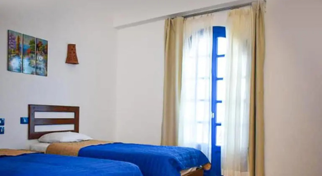 Кровать в общем номере Sea Horse Hotel Dahab