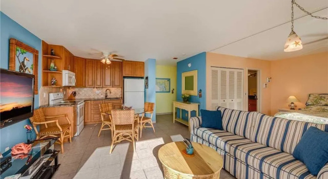 Estero Beach & Tennis 1003C - One Bedroom Condo, Забронировать Отель Отели Fort Myers Area с бассейном, Бассейн