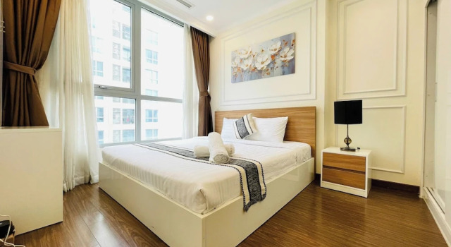 Апартаменты Deluxe c 1 комнатой с балконом и с видом на внутренний двор Vinhomes Skyline Apartment Saigon