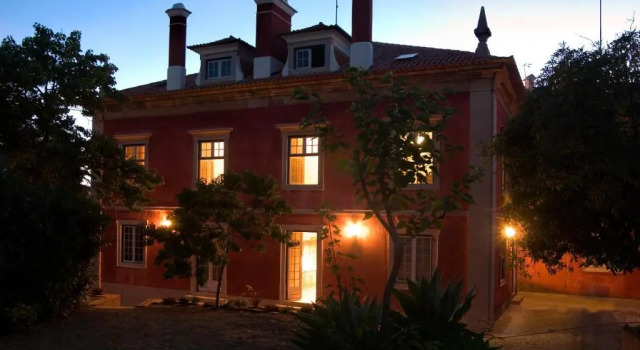 Casa de Santa Teresa, Забронировать Отель Эшторил Estoril Coast, рядом с National Hotel School