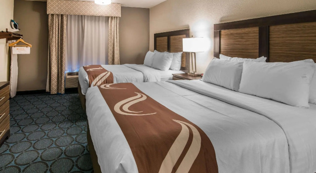 Четырёхместный номер Standard Elevate Hotel at Sierra Blanca Ruidoso