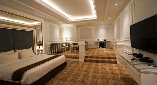 Suite The Grantage Hotel & Sky Lounge