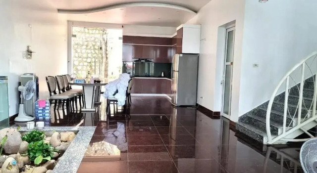 Top Hill Halong Homestay
