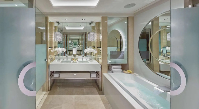 Двухместный номер Deluxe Crown Towers Melbourne