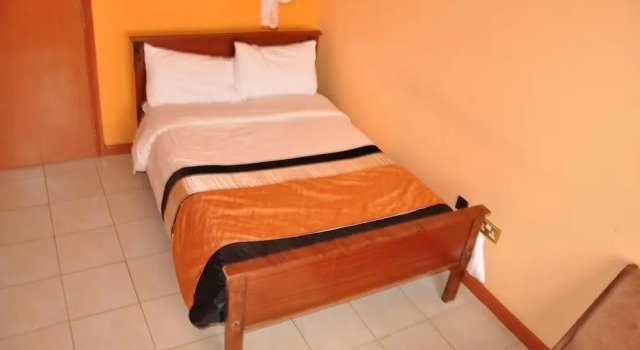 Номер Standard United Kenya Club