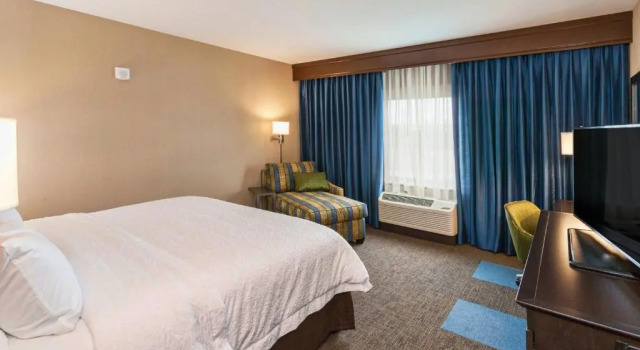 Номер Superior Hampton Inn & Suites Duluth North/Mall Area