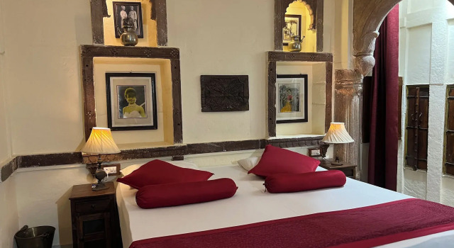 Juna Mahal