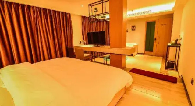 Люкс Business Taizhou Yingkang Hotel