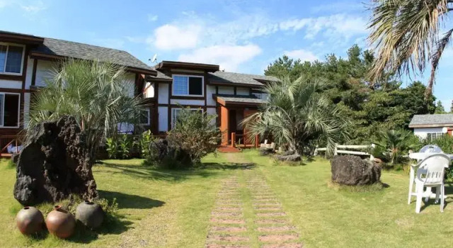 Seogwipo Jeju Yajawon Pension, Забронировать Отель Отели Согвипхо с парковкой, Парковка