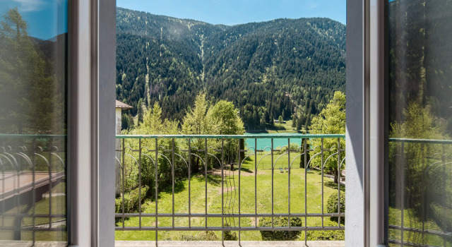 Одноместный номер Standard с видом на озеро Hotel Auronzo Dolomites, Affiliated by Meliá