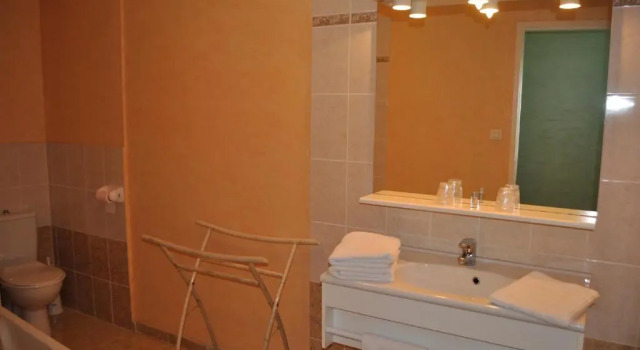 Номер Comfort Hôtel Auberge de La Nauze