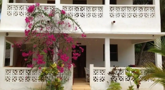 Dudu Villas n Cottages, Varaa Matkakoti Hotellit Shela aamiaisella, Aamiainen