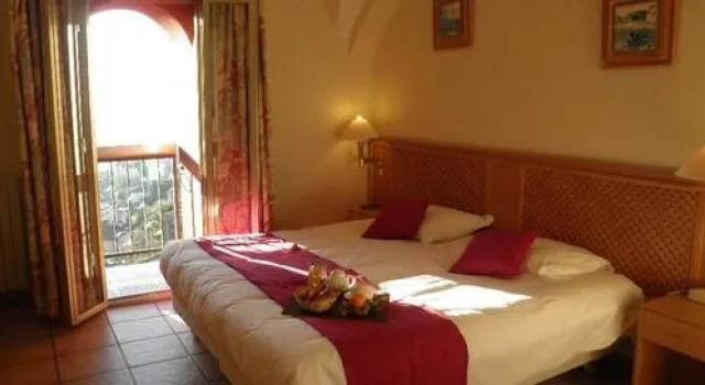 Comfort Hotel Mandarina Grasse, Забронировать Отель Грас Route Napoléon, рядом с Casino de Grasse