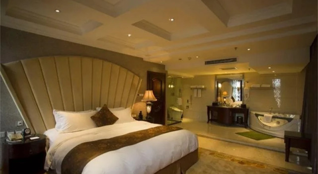 Jinlong Holiday Hotel, Varaa Hotelli Chengdu Sichuan