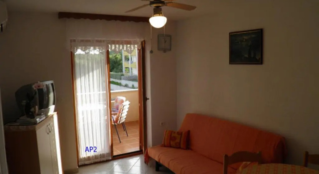 Апартаменты с 2 комнатами с балконом и с видом на море Apartments Nice View