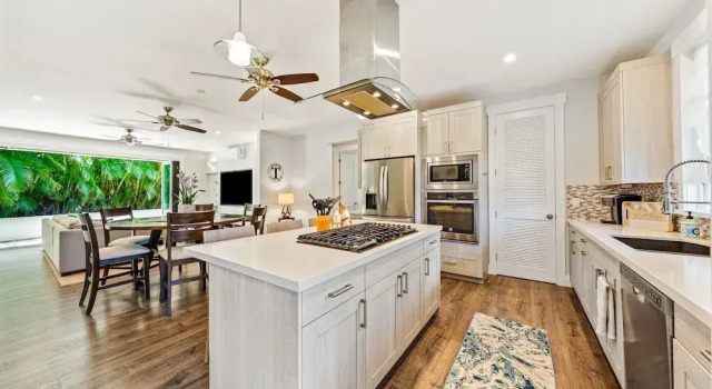 Lo'i Hale 3 Bedroom Home, Забронировать Отель Поипу Колоа, рядом с Keiki Cove Beach