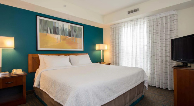 Residence Inn by Marriott Charlotte Piper Glen, Забронировать Отель Баллантайн Шарлотте