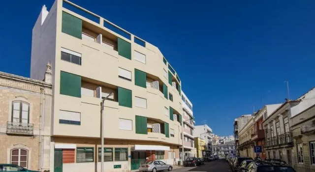 Faro Albacor Residence - Hostel, Забронировать Хостел Хостелы Фару, рядом с Театр A Companhia de Teatro do Algarve, Хостел