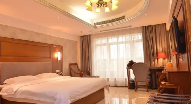 Ibis Chongqing Ranjiaba, Prenota Hotel Hotel a Chongqing Area con parcheggio, Parcheggio