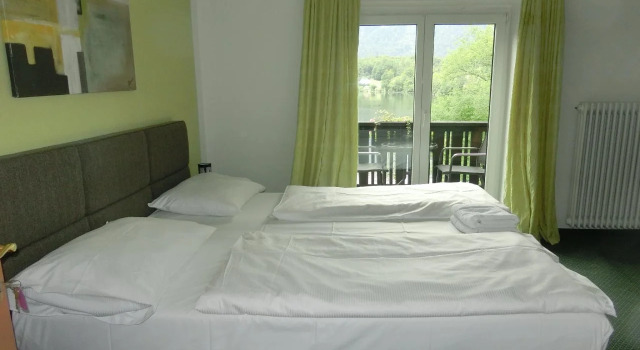 B&B Hallstatt Lake OBERTRAUN self check in, Забронировать Отель Отели Dachstein - Krippenstein с парковкой, Парковка