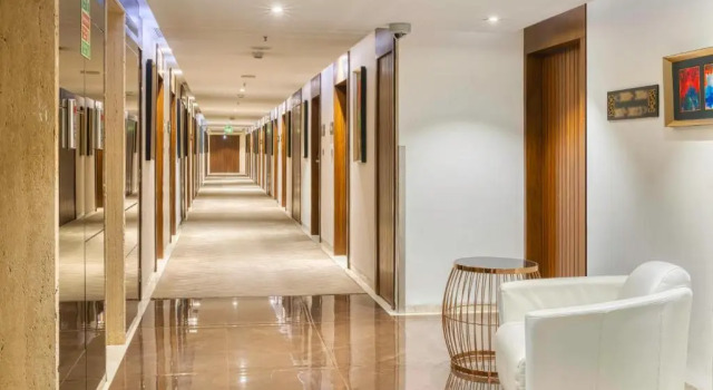 Номер Standard Holiday Inn Kolkata Airport by IHG