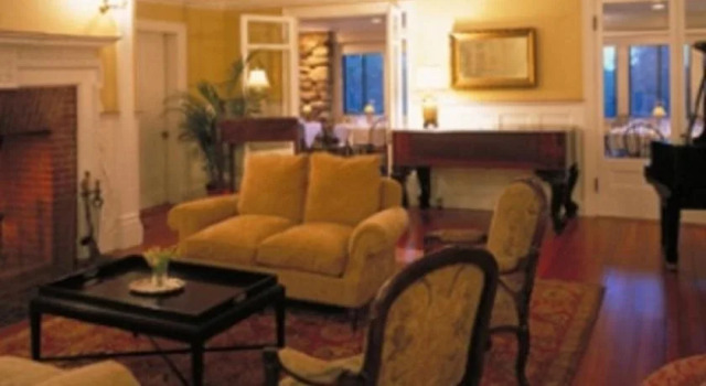 The Manor Inn, Prenota Hotel Castine Maine