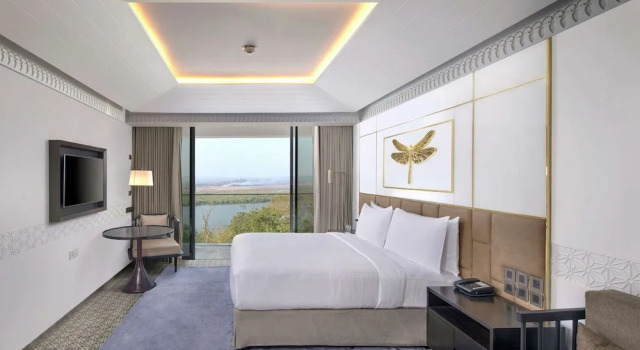 Люкс Presidential с видом на реку DoubleTree by Hilton Goa - Panaji