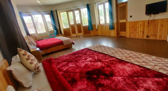 Семейный номер Standard с видом на сад Glacier View Guest House