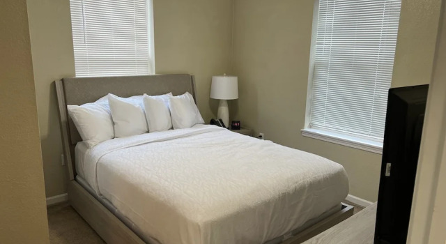 WASHBURN HOTEL SUITES, Book Hotel Topeka Kansas