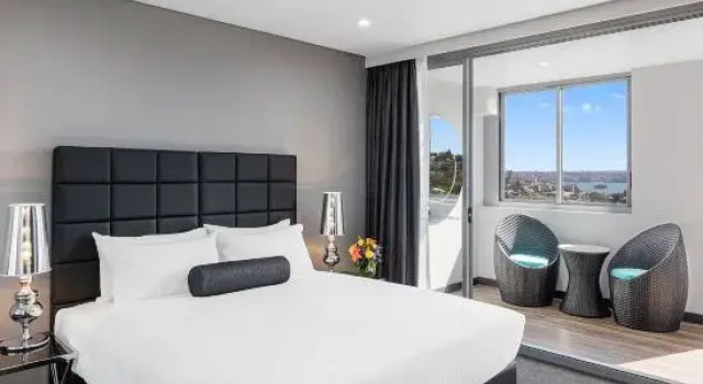 Капсула Meriton Suites Bondi Junction