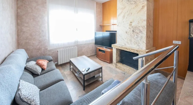 Modern House 2 Km from The Beach (R87), Забронировать Отель Калафель El Baix Penedès