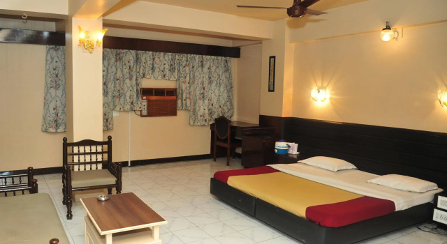 Hotel Siddhartha Palace, Rezerwuj Hotel Hotele w Gujarat ze śniadaniem, Śniadanie