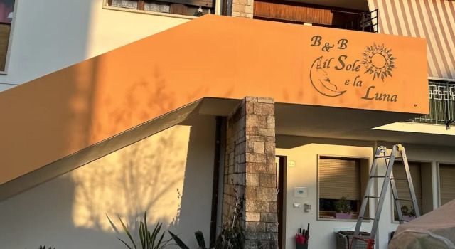 Il Sole e la Luna B&B in Garda, Prenota Bed & breakfast Hotel a Veneto con piscina, Piscina