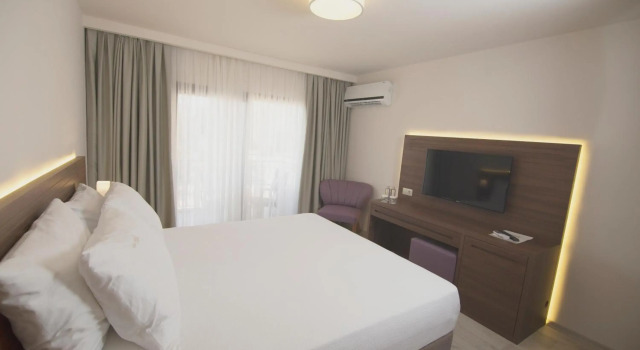 Neopol Hotel Deluxe