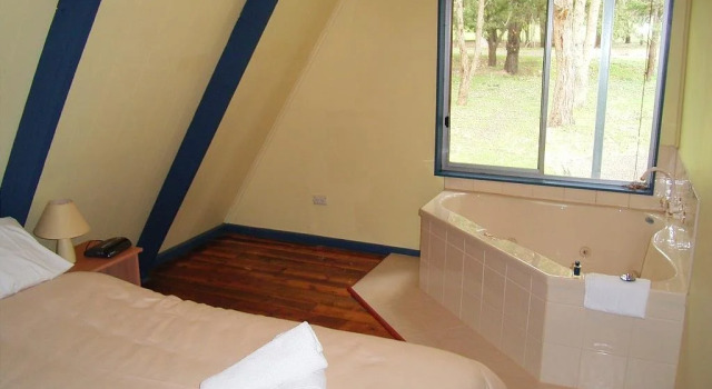 The A-Frame, Book Hotel Halls Gap Grampians