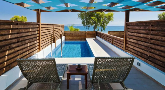 Люкс Executive Oceanis Beach & Spa Resort