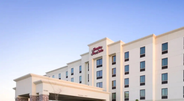 Hampton Inn & Suites Gulfport, Забронировать Отель Галфпорт Миссисипи - побережье