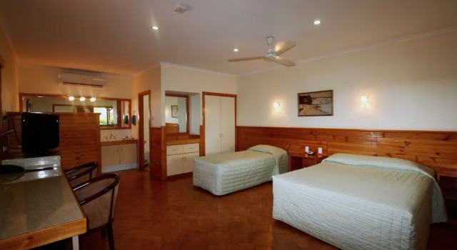 Двухместный номер Deluxe с красивым видом из окна Kimberley Hotel