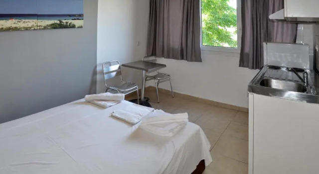 Апартаменты Coralli Beach Studios-Apartments